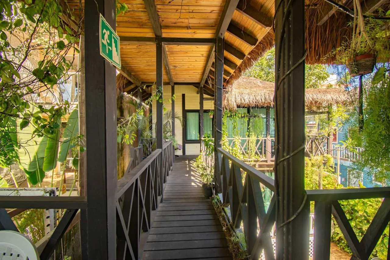 Alicat Villas Tulum 0*,